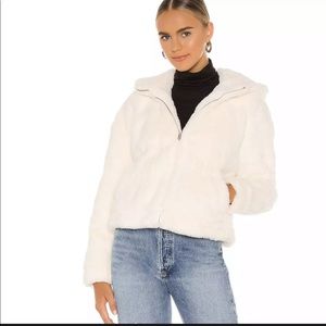 NWT UGG Mandy Faux Fur Hooded Winter Coat Jacket White Cream Zip Front $195